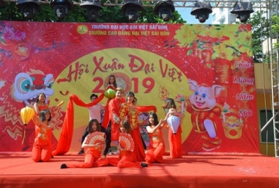 Nồng nhiệt Hội xuân Đại Việt 2019