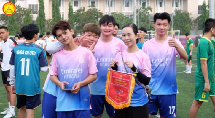 Dai Viet Super Cup Chơi Đẹp, Thắng Đẹp, Cổ Vũ Đẹp | Trường Cao Đẳng Đại Việt Sài Gòn