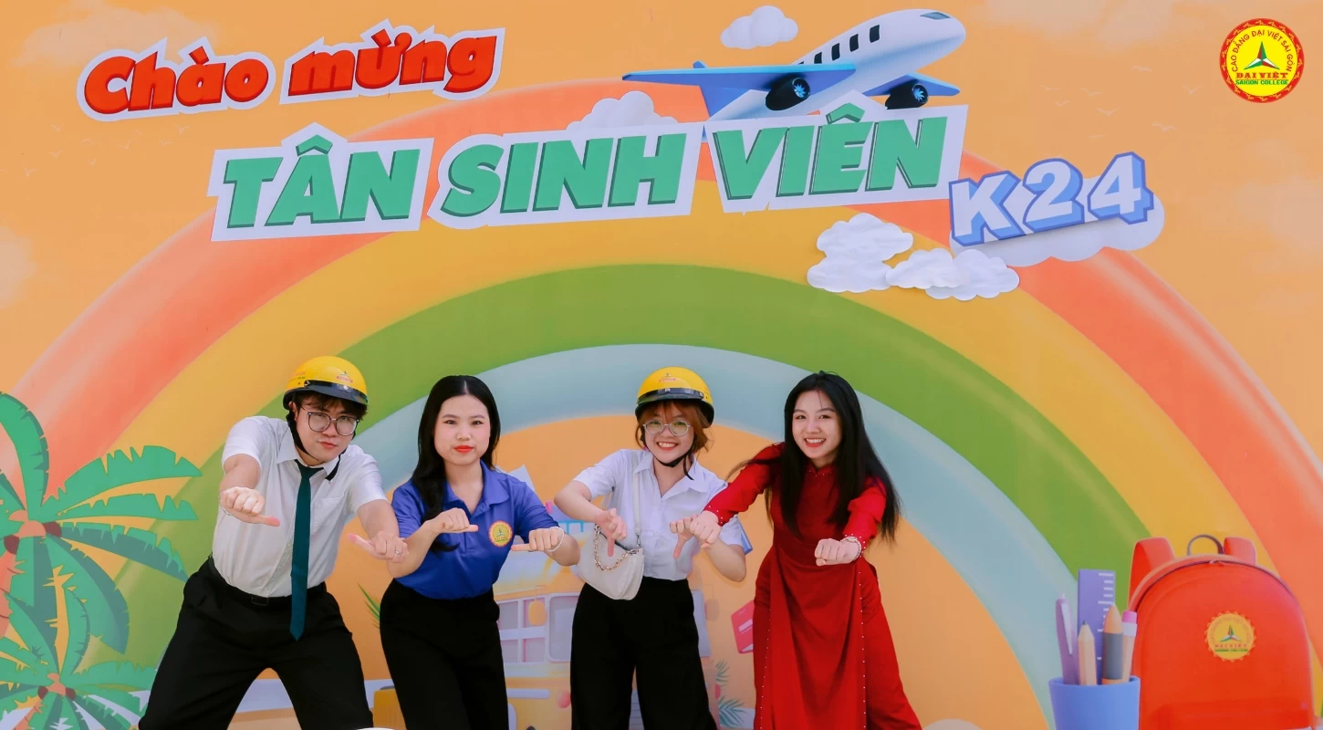 Rộn Ràng Chương Trình Chào Đón Tân Sinh Viên Nhập Học Đợt 4 | Trường Cao Đẳng Đại Việt Sài Gòn