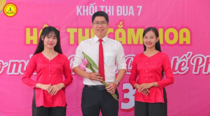 Rực Rỡ Sắc Màu Tại Hội Thi Cắm Hoa Chào Mừng Ngày “Quốc Tế Phụ Nữ” | Trường Cao Đẳng Đại Việt Sài Gòn