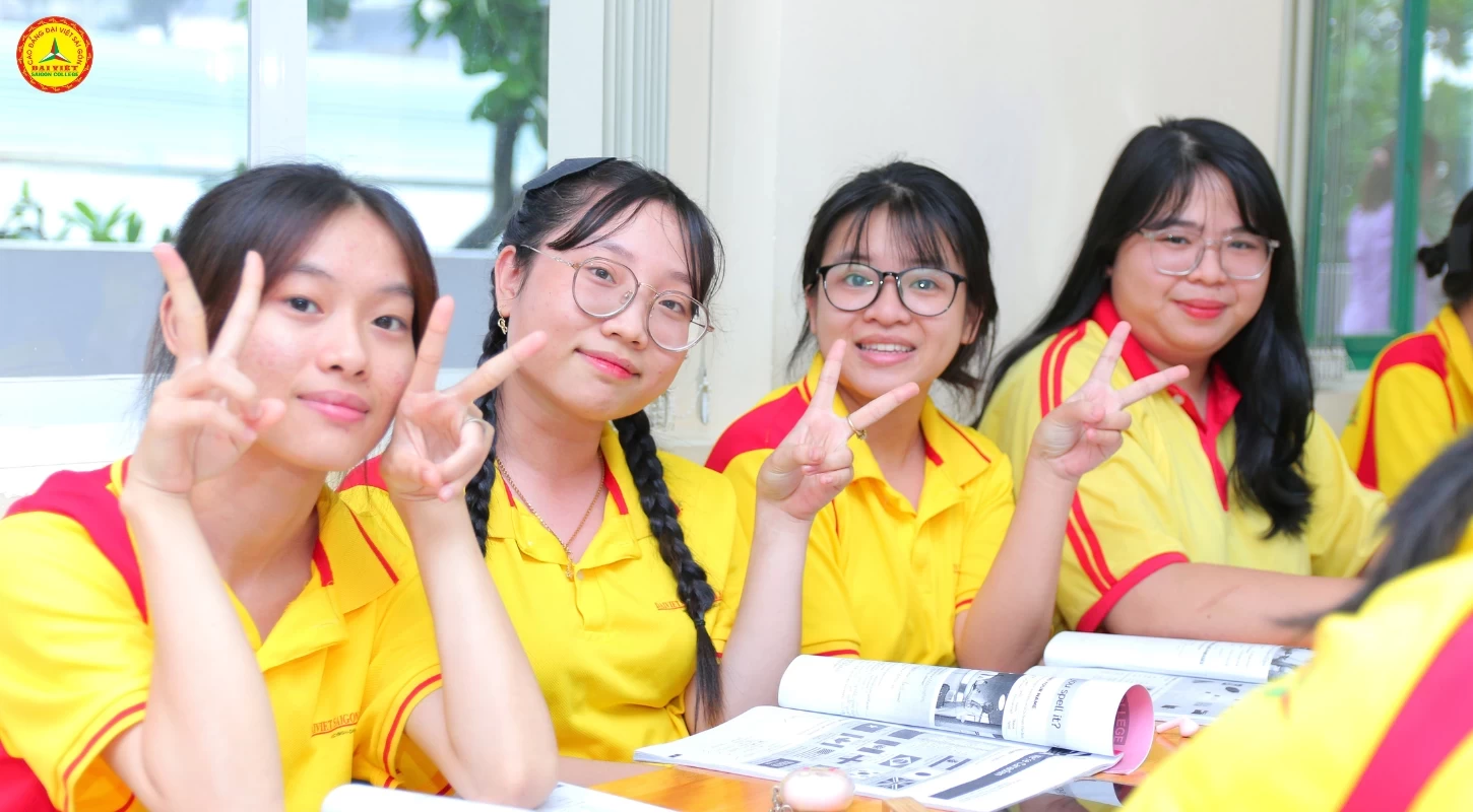 Tín Hiệu Xanh Cho Sinh Viên Ngành Mầm Non | Trường Cao Đẳng Đại Việt Sài Gòn