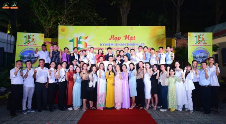 Trường Trung Cấp Đại Việt Tp.hcm Kỷ Niệm 15 Năm Thành Lập | Trường Cao Đẳng Đại Việt Sài Gòn