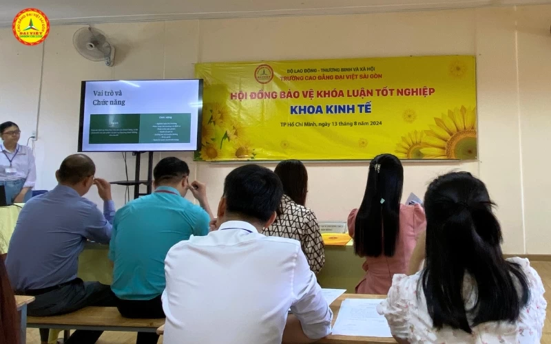 khoa kinh tế trường cao đẳng đại việt sài gòn