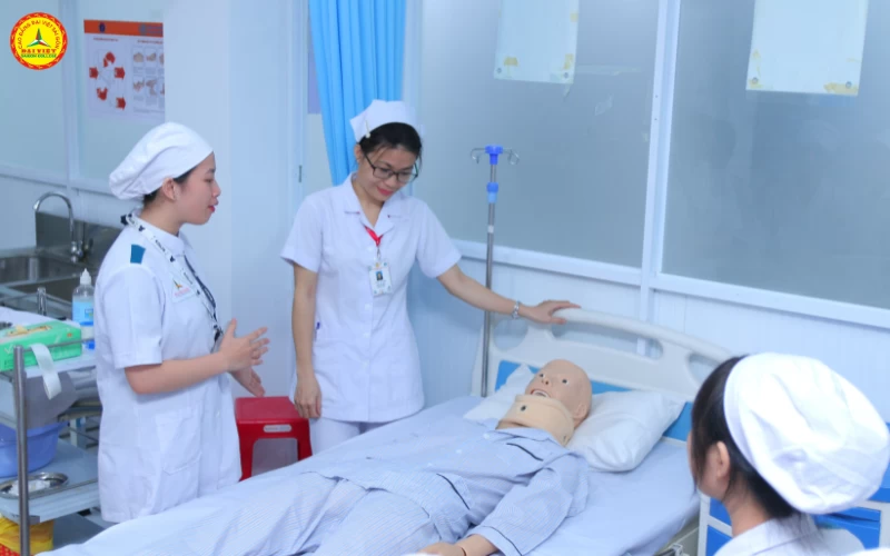 khoa y dược trường cao đẳng đại việt sài gòn