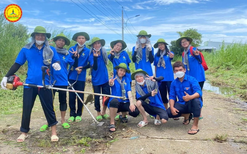 Hoạt động trường cao đẳng đại việt sài gòn