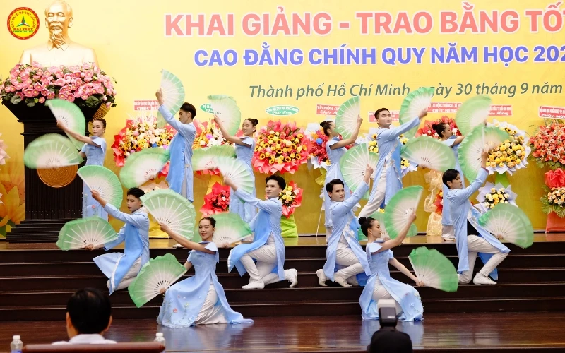Trường Cao đẳng Đại Việt Sài Gòn