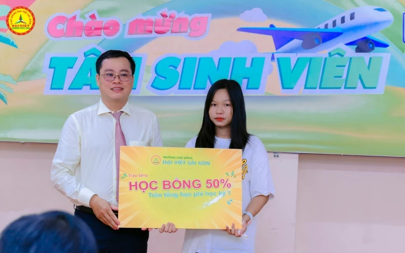 Trường Cao đẳng Đại Việt Sài Gòn
