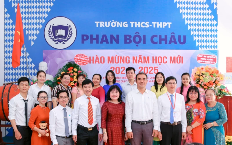 Khai giảng THCS - THPT Phan Bội Châu