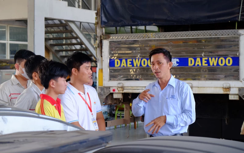 Sinh viên Trường Cao đẳng Đại Việt Sài Gòn