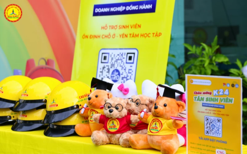 Chào Tân sinh viên Trường Cao đẳng Đại Việt Sài Gòn