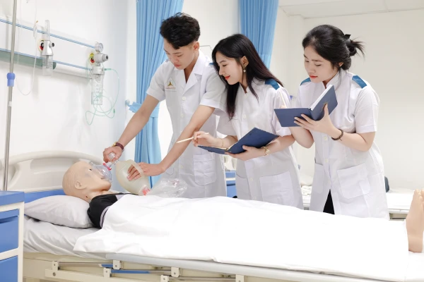 KHOA CHĂM SÓC SỨC KHỎE