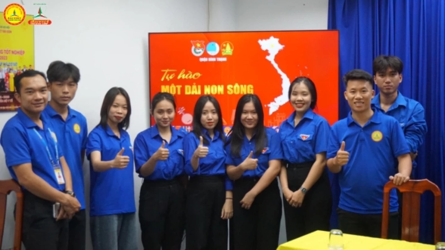 Chương Trình Tự hào một dải non sông - học và giữ gìn truyền thống văn hóa Quốc gia | Trường Cao Đẳng Đại Việt Sài Gòn