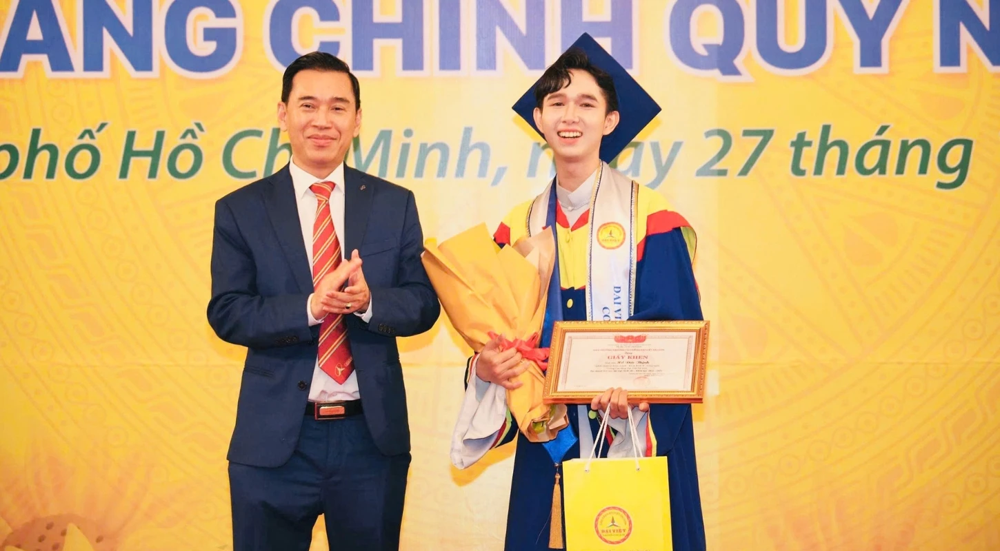 CÙNG NGẮM NHÌN TÂN THỦ KHOA 2025 - NIỀM TỰ HÀO CỦA ĐẠI VIỆT SÀI GÒN | Trường Cao Đẳng Đại Việt Sài Gòn