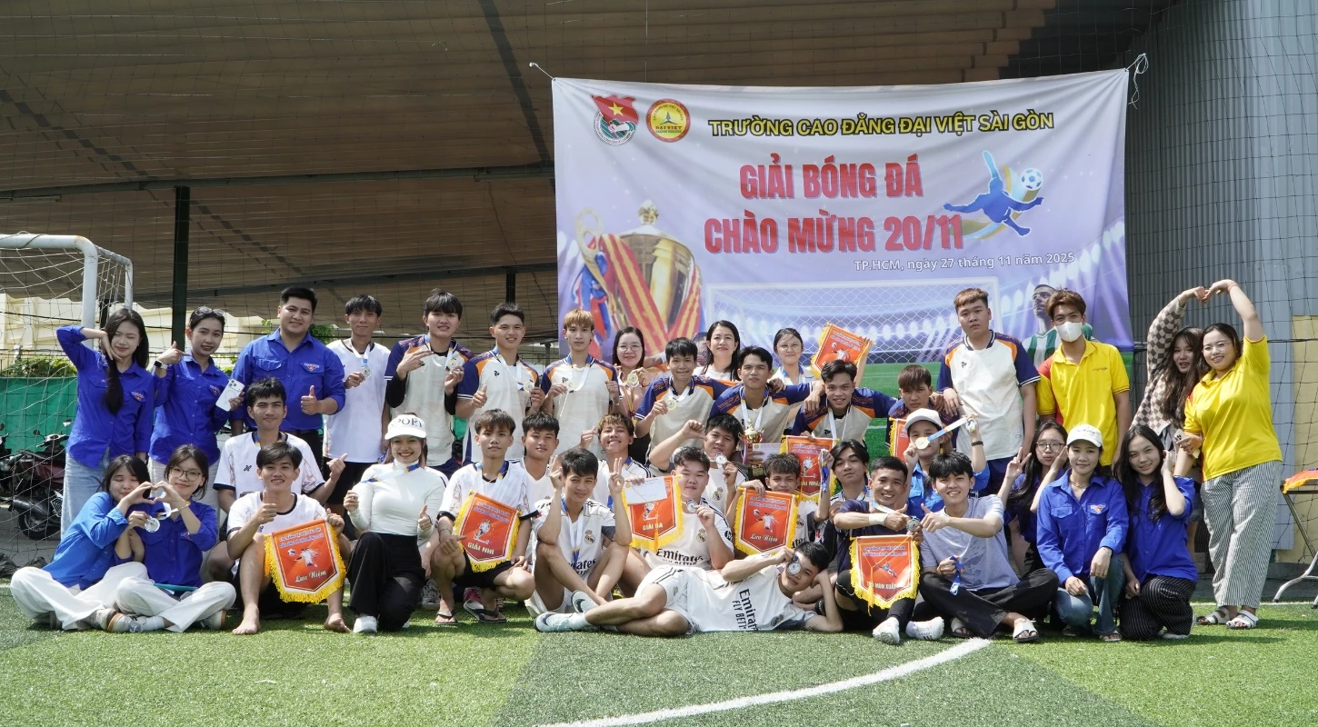 ĐẠI VIỆT SÀI GÒN BÙNG NỔ KHÔNG KHÍ THI ĐẤU - CHUNG KẾT GIẢI BÓNG ĐÁ CHÀO MỪNG 20/11 | Trường Cao Đẳng Đại Việt Sài Gòn