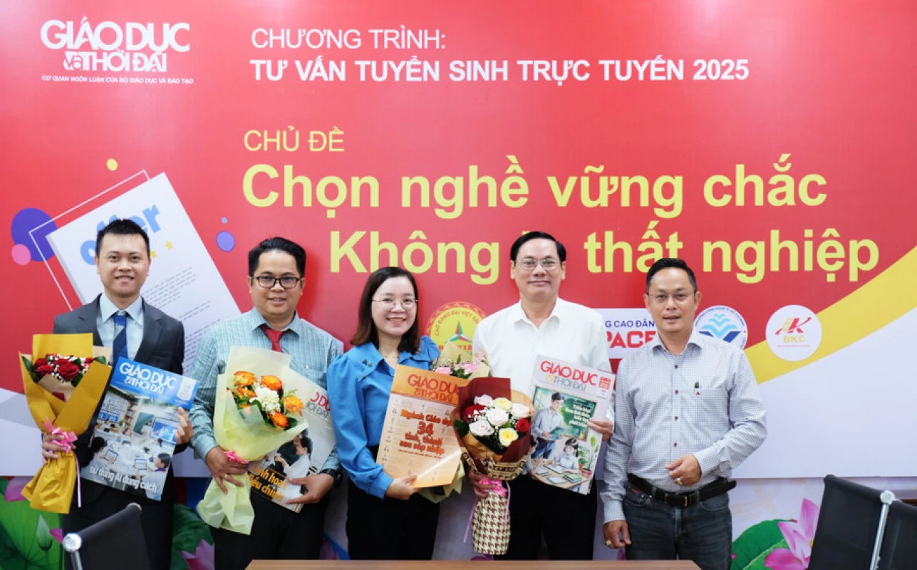 ĐẠI VIỆT SÀI GÒN ĐỒNG HÀNH CÙNG CHƯƠNG TRÌNH TƯ VẤN TUYỂN SINH “CHỌN NGHỀ VỮNG CHẮC, KHÔNG LO THẤT NGHIỆP | Trường Cao Đẳng Đại Việt Sài Gòn