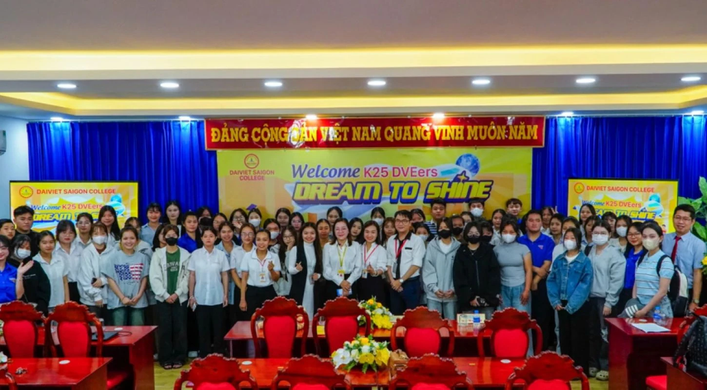Đại Việt Sài Gòn Hân Hoan Chào Đón Tân Sinh Viên Đợt 5 - Khóa 2025 | Trường Cao Đẳng Đại Việt Sài Gòn