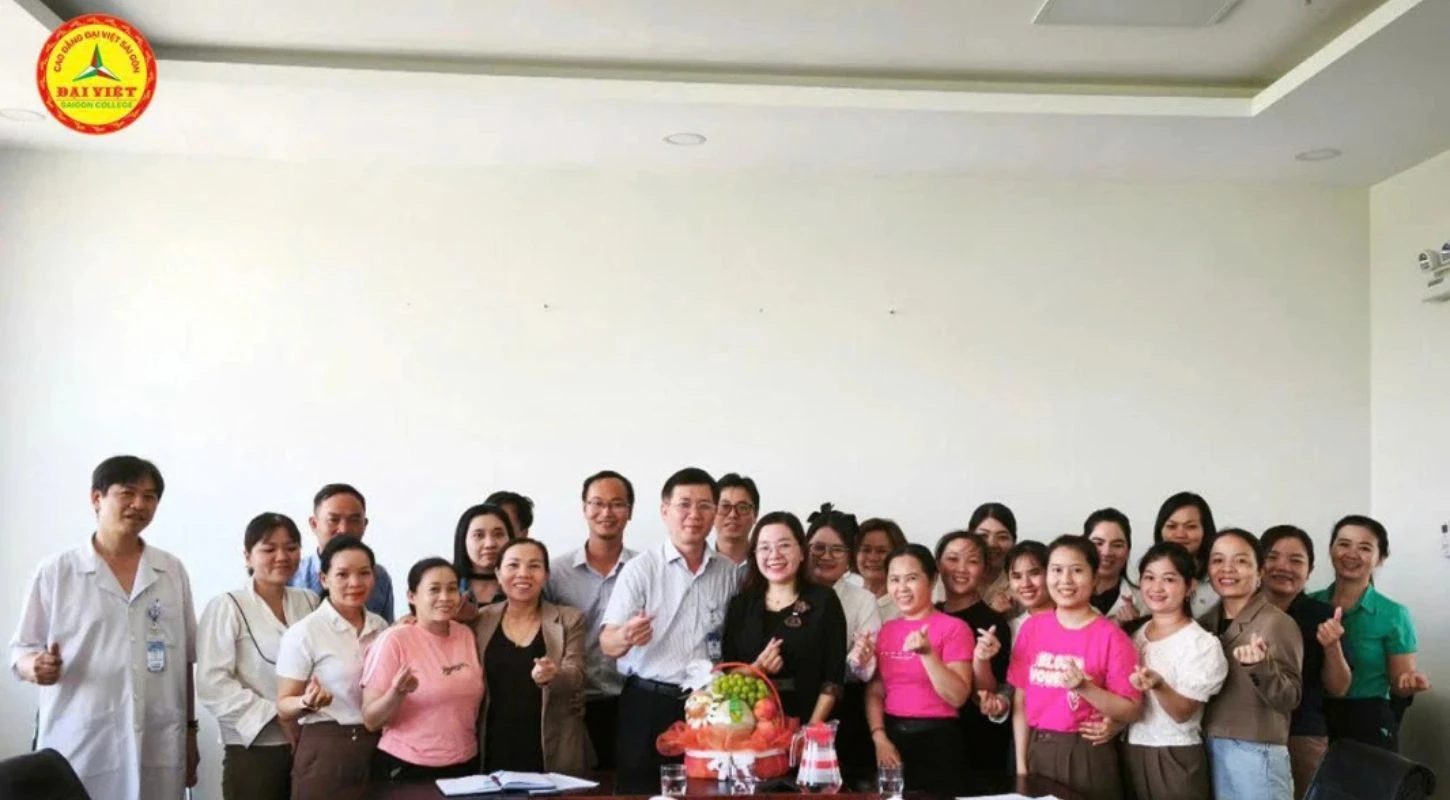 Đào Tạo Với Thực Tiễn - Bàn Giao Sinh Viên Y Sĩ Đa Khoa Tại Trung Tâm Y Tế Tuy Phước | Trường Cao Đẳng Đại Việt Sài Gòn