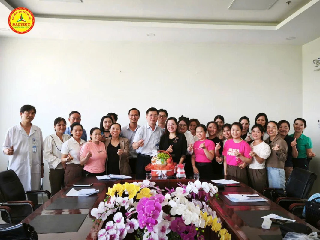 ĐÀO TẠO VỚI THỰC TIỄN - BÀN GIAO SINH VIÊN Y SĨ ĐA KHOA TẠI TRUNG TÂM Y TẾ TUY PHƯỚC | Trường Cao Đẳng Đại Việt Sài Gòn