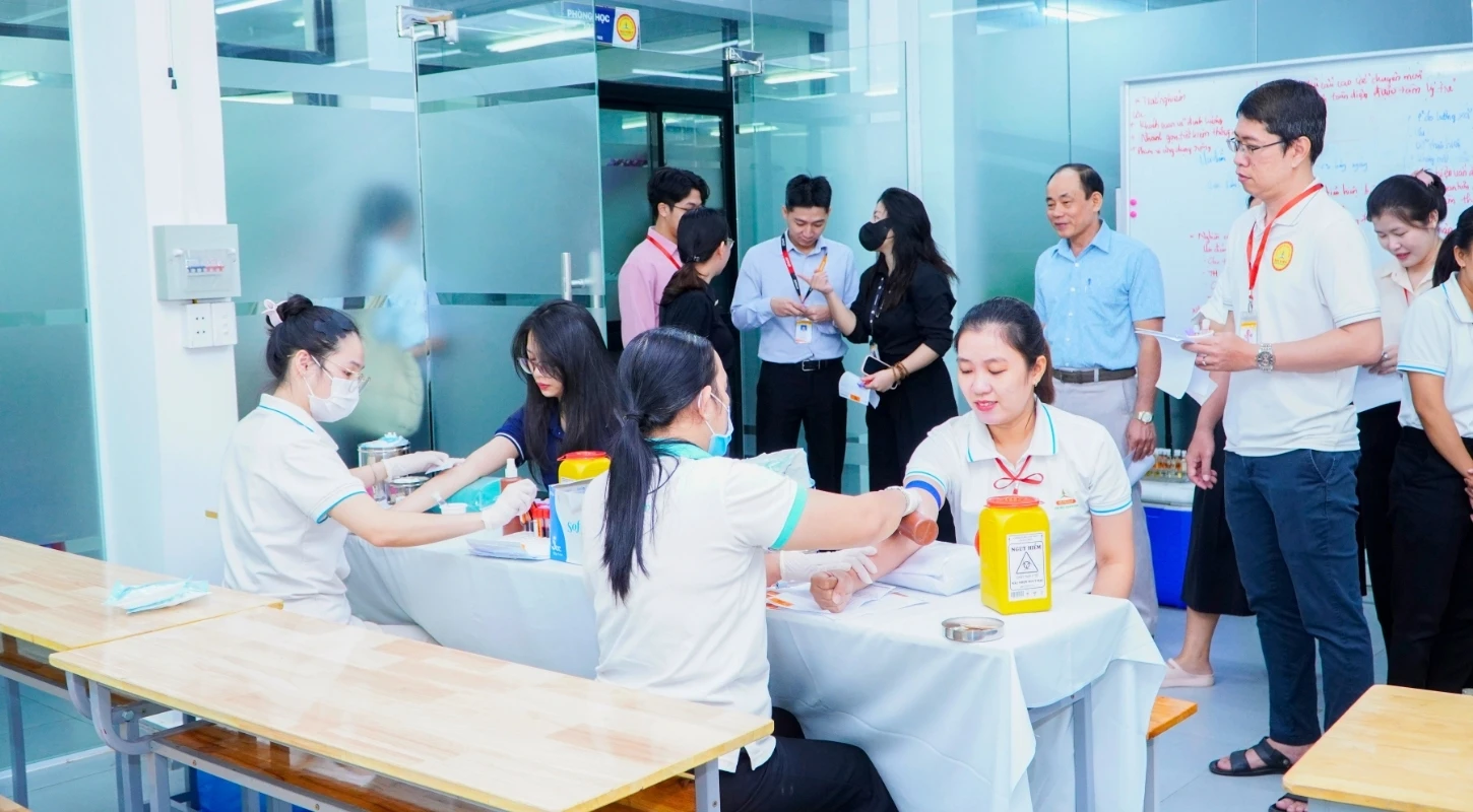 KHÁM SỨC KHỎE ĐỊNH KỲ NĂM 2026 CHO CÁN BỘ, GIẢNG VIÊN VÀ NHÂN VIÊN | Trường Cao Đẳng Đại Việt Sài Gòn