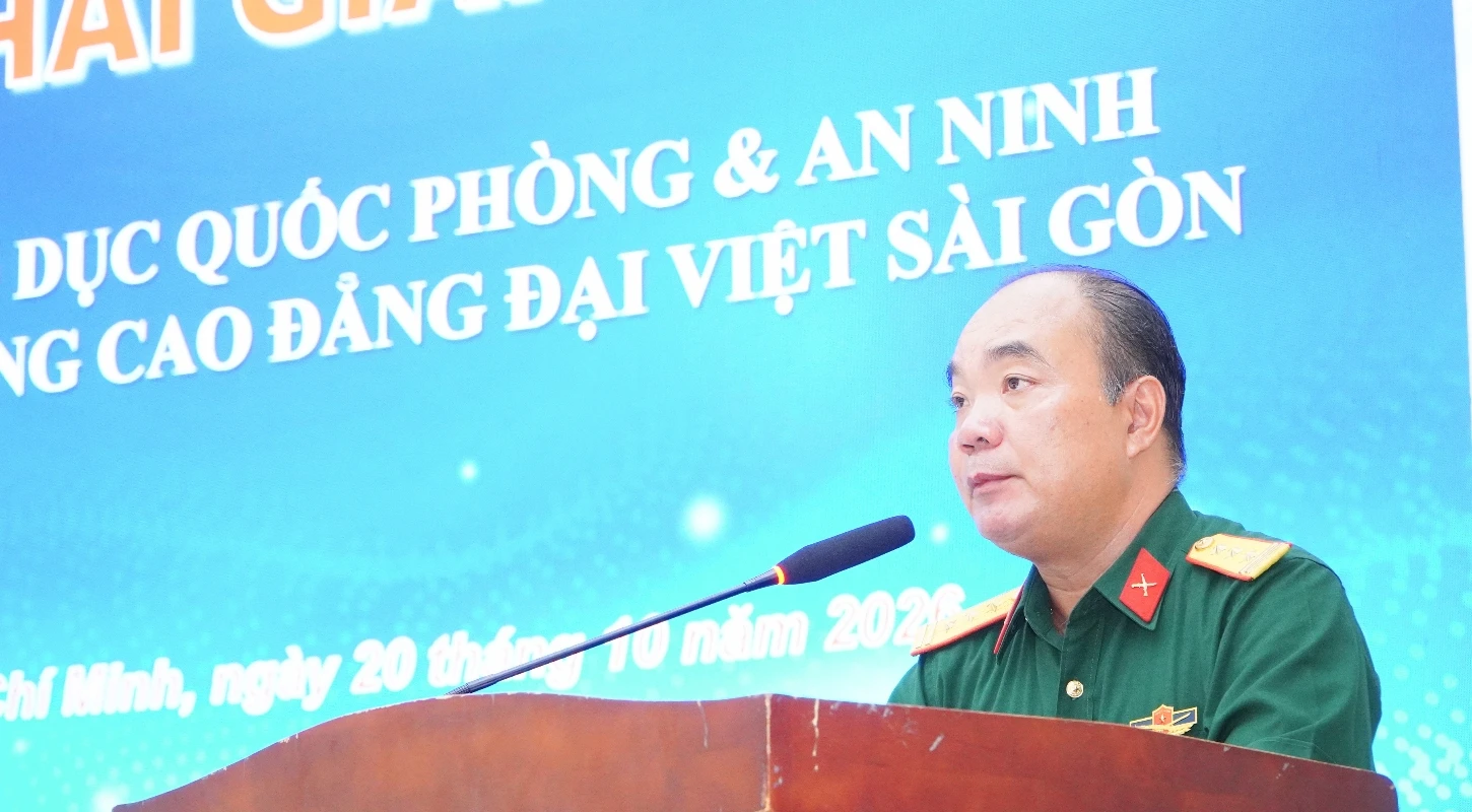 LỄ KHAI GIẢNG MÔN HỌC GIÁO DỤC QUỐC PHÒNG VÀ AN NINH | Trường Cao Đẳng Đại Việt Sài Gòn