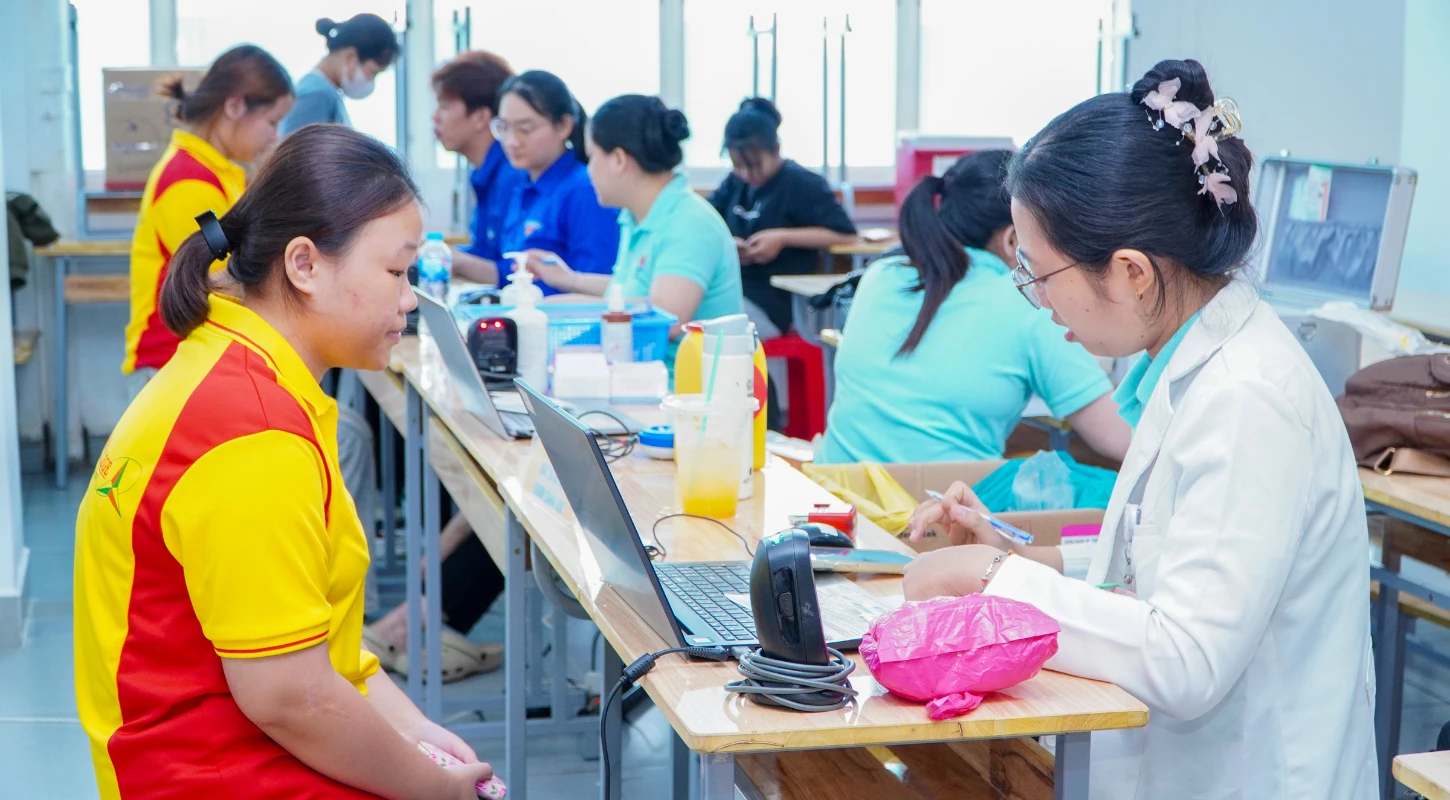 Ngày hội Hiến máu nhân đạo 2026 lần thứ 2 tại Trường Cao đẳng Đại Việt Sài Gòn | Trường Cao Đẳng Đại Việt Sài Gòn