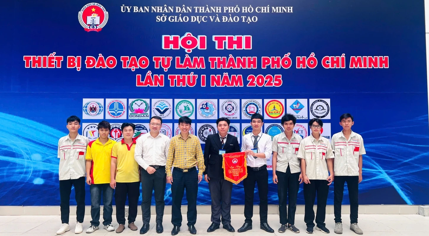 SỰ KIỆN NÓNG HỔI: KHAI MẠC HỘI THI THIẾT BỊ TỰ LÀM TP. HỒ CHÍ MINH LẦN THỨ NHẤT - 2025! | Trường Cao Đẳng Đại Việt Sài Gòn