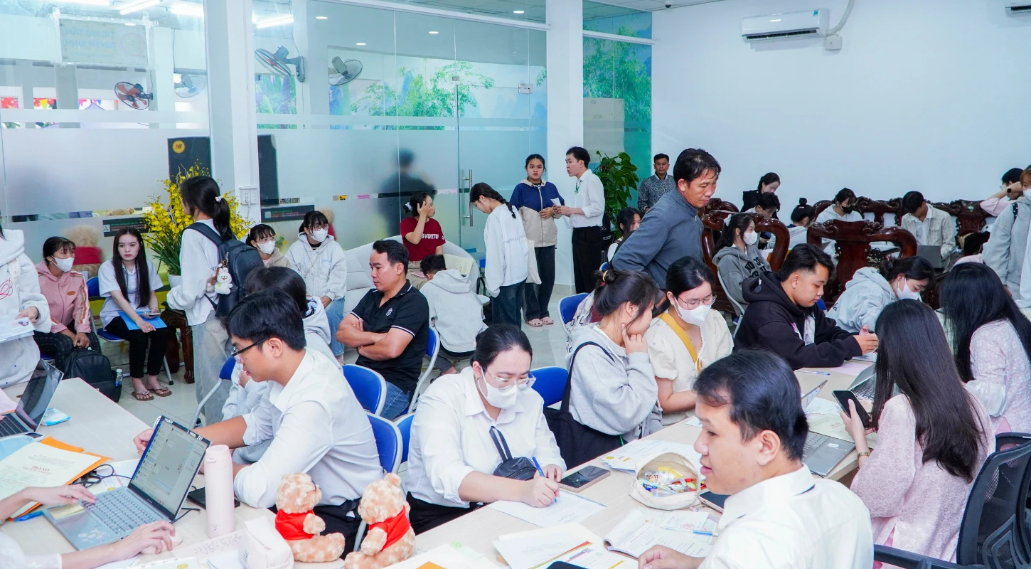 Trường Cao đẳng Đại Việt Sài Gòn đón thí sinh 2K8 nhập học ngày 24/08/2026 | Trường Cao Đẳng Đại Việt Sài Gòn