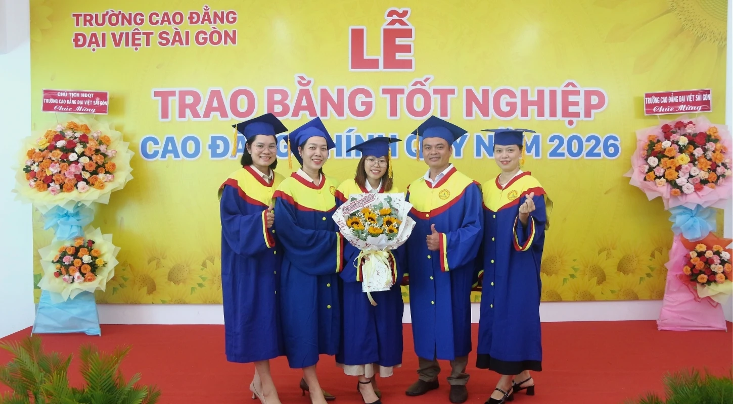 TỪ CƠ SỞ Y TẾ ĐẾN LỄ TỐT NGHIỆP - HÀNH TRÌNH NÂNG CAO TRÌNH ĐỘ CỦA NHỮNG Y SỸ TUYẾN CƠ SỞ | Trường Cao Đẳng Đại Việt Sài Gòn
