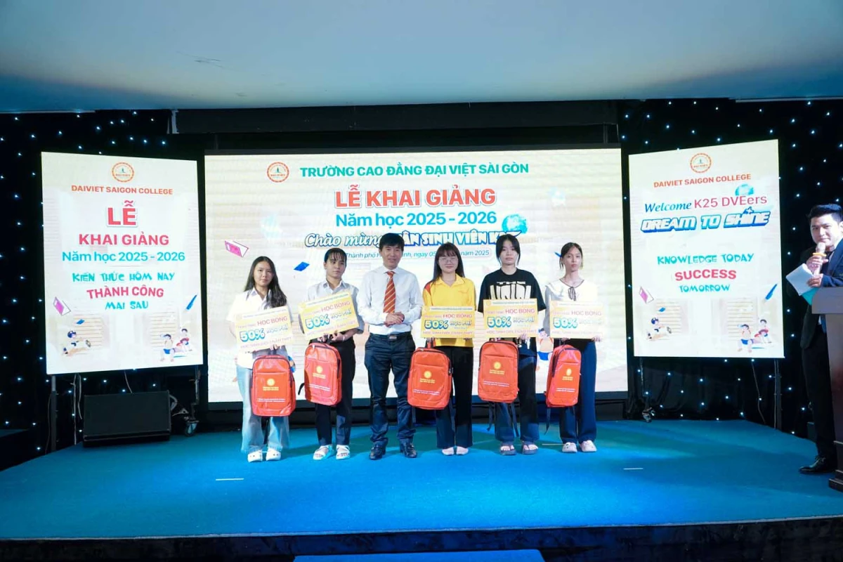 VINH DANH 22 TÂN SINH VIÊN XUẤT SẮC - NHẬN HỌC BỔNG 50% HỌC PHÍ TOÀN KHÓA | Trường Cao Đẳng Đại Việt Sài Gòn