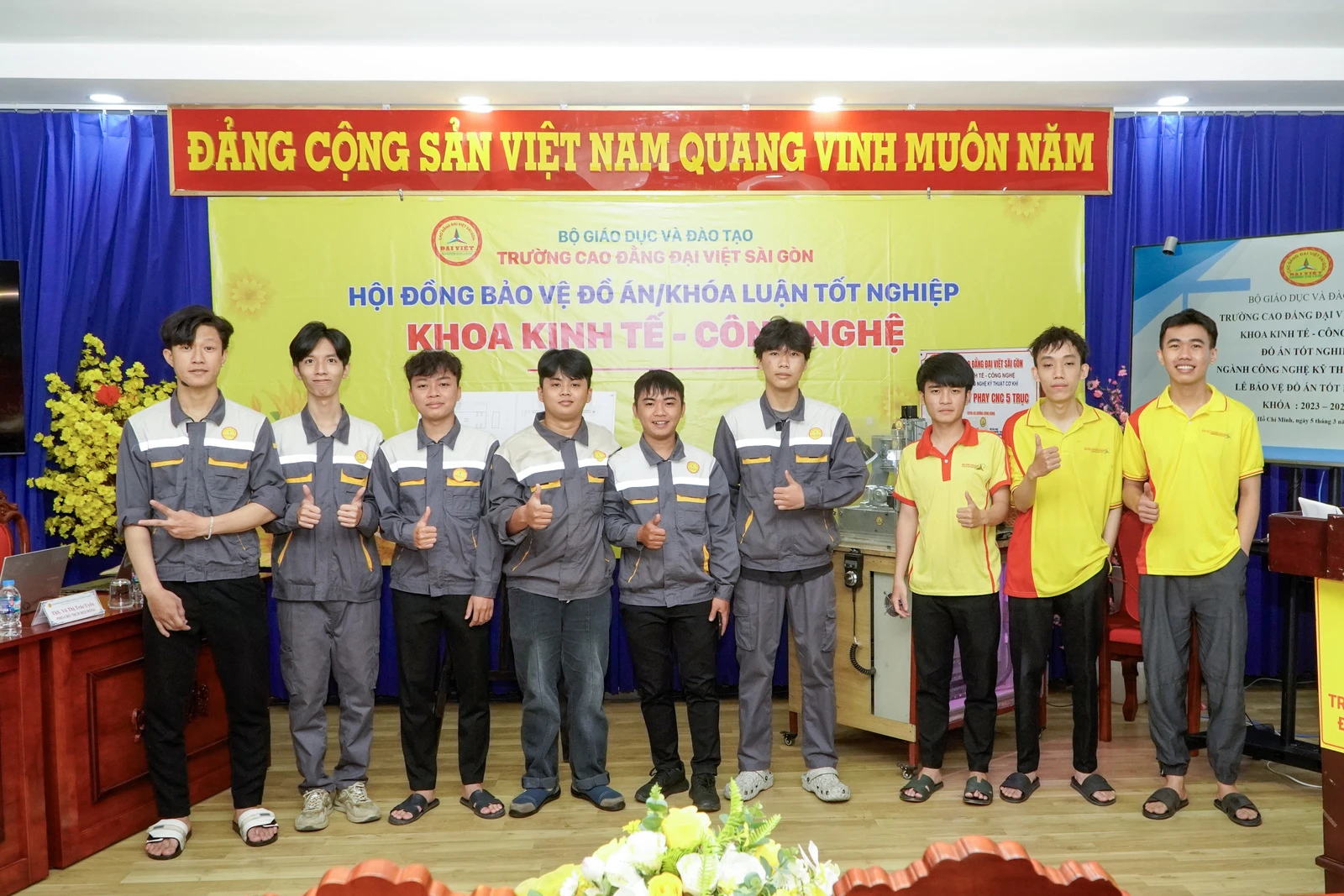 BẢO VỆ ĐỒ ÁN CÔNG NGHỆ KỸ THUẬT CƠ KHÍ – DOANH NGHIỆP TUYỂN DỤNG NGAY TẠI HỘI ĐỒNG