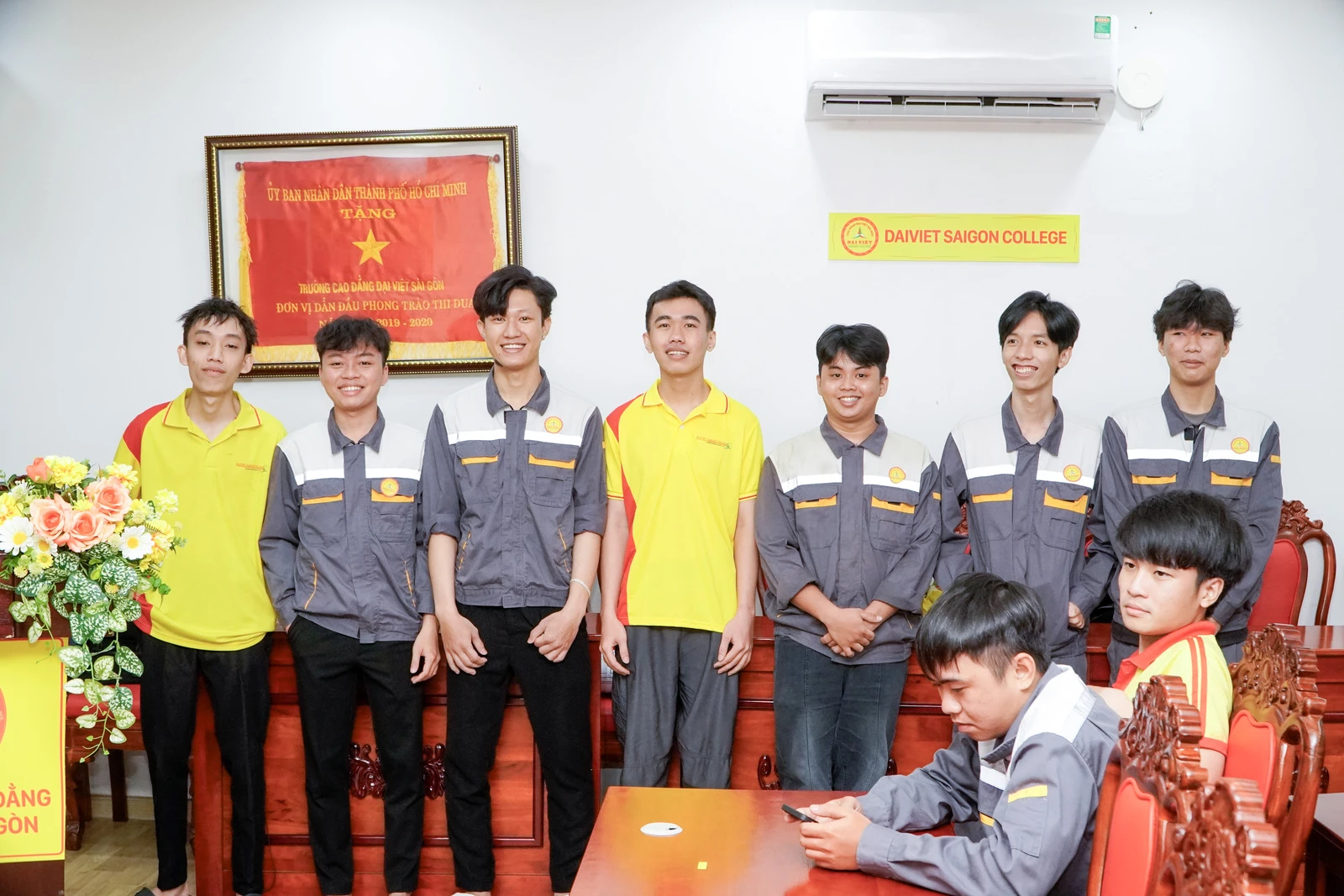 BẢO VỆ ĐỒ ÁN CÔNG NGHỆ KỸ THUẬT CƠ KHÍ – DOANH NGHIỆP TUYỂN DỤNG NGAY TẠI HỘI ĐỒNG