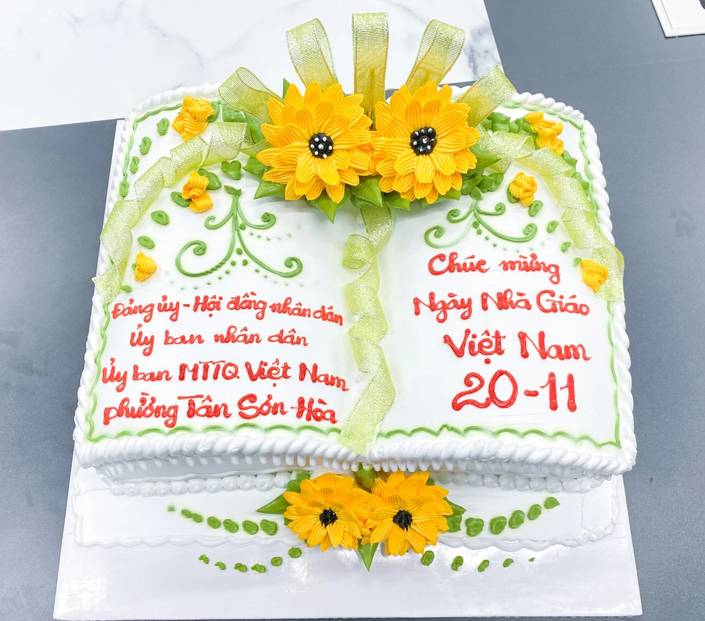 Cao đẳng Đại Việt Sài Gòn Đón Tiếp Đoàn Lãnh Đạo Phường Tân Sơn Hòa Chúc Mừng Ngày 20/11