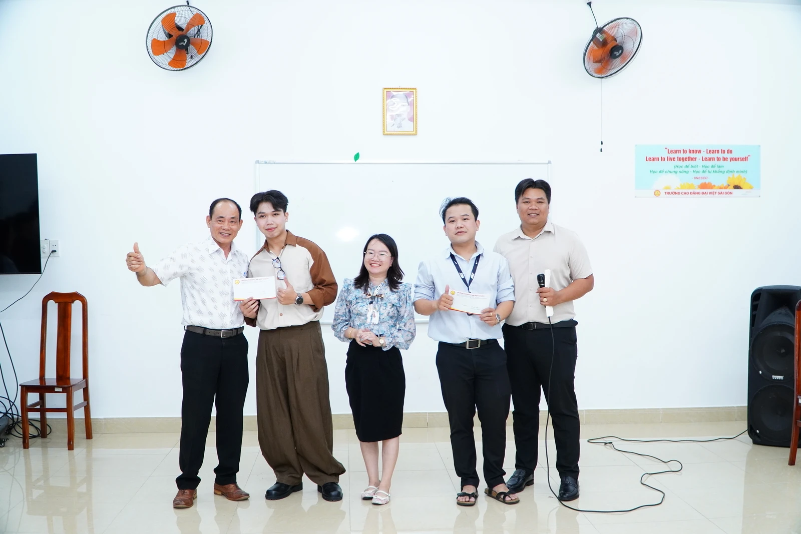 CHÀO MỪNG NGÀY PHỤ NỮ VIỆT NAM 20/10
