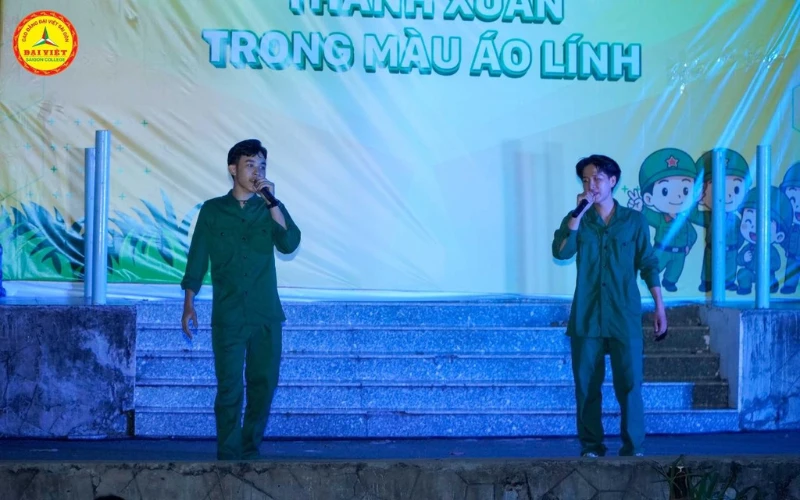 Cùng Xem Lại Những Khoảnh Khắc Thanh Xuân Trong Màu Áo Lính - Tuổi Trẻ Dve !