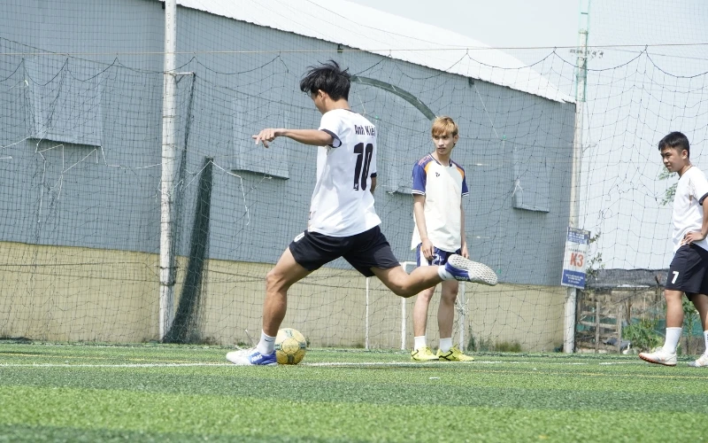 Đại Việt Sài Gòn Bùng Nổ Không Khí Thi Đấu - Chung Kết Giải Bóng Đá Chào Mừng 20/11