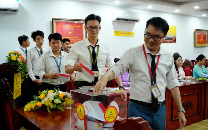 Đại Việt Sài Gòn Chung Tay Hướng Về Đồng Bào Vùng Lũ