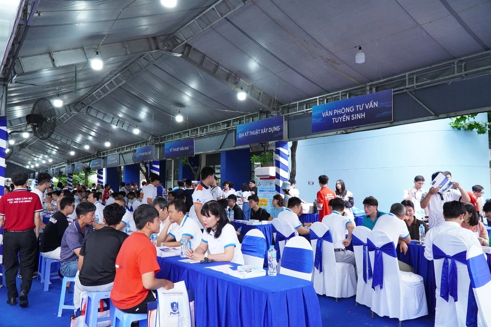 Đại Việt Sài Gòn đồng hành tại Ngày hội Lựa chọn nguyện vọng xét tuyển Đại học - Cao đẳng 2026