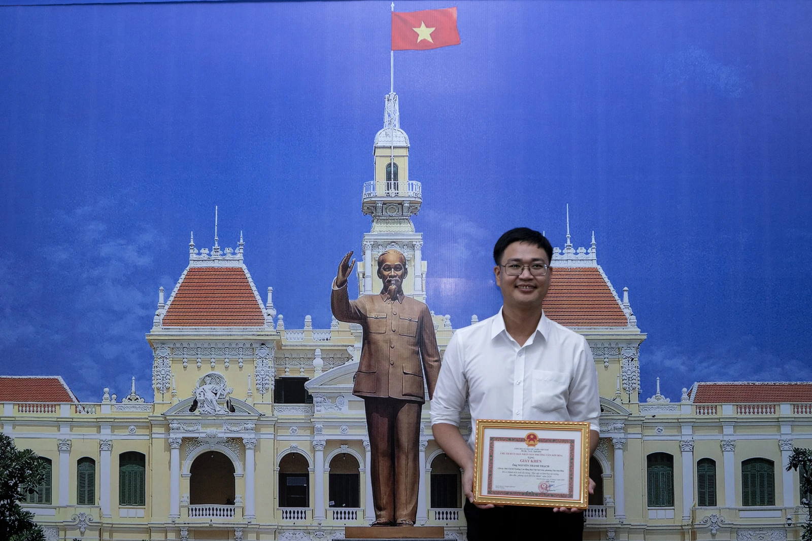 ĐẠI VIỆT SÀI GÒN NHẬN GIẤY KHEN HỌC TẬP VÀ LÀM THEO TƯ TƯỞNG HỒ CHÍ MINH 19/5/2025 ĐẾN 19/5/2026