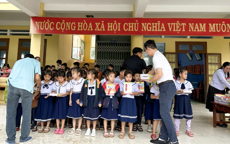 ĐIỂM DỪNG CẢM ĐỘNG: TRƯỜNG TIỂU HỌC TRẦN PHÚ - NƠI NHỮNG ƯỚC MƠ TRẺ THƠ ĐƯỢC NÂNG ĐỠ