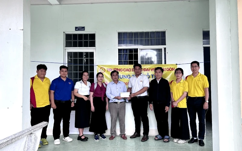 ĐIỂM DỪNG CHÂN ĐẦU TIÊN: ẤM TÌNH NGƯỜI TẠI XÃ HÒA THỊNH - PHÚ YÊN