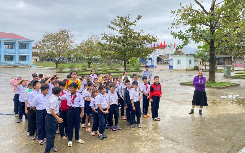 ĐIỂM DỪNG CHÂN ĐẦU TIÊN: ẤM TÌNH NGƯỜI TẠI XÃ HÒA THỊNH - PHÚ YÊN