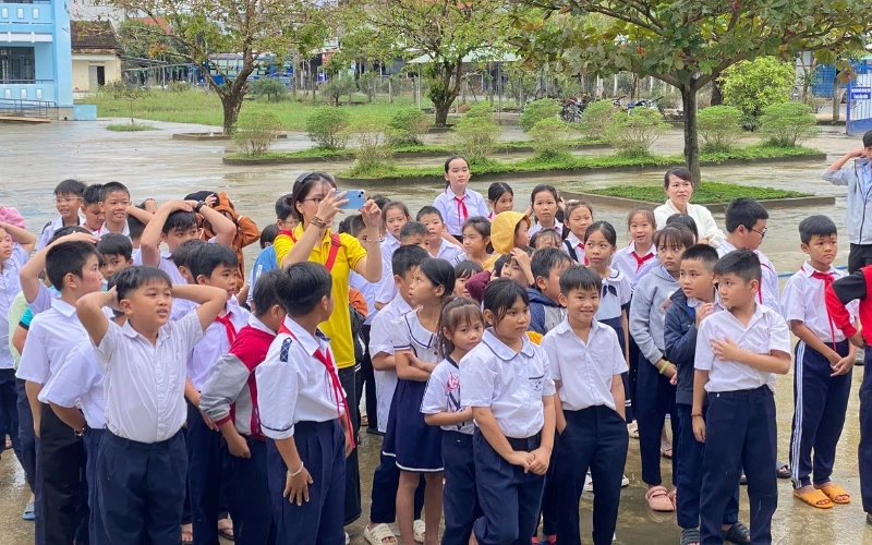 ĐIỂM DỪNG CHÂN ĐẦU TIÊN: ẤM TÌNH NGƯỜI TẠI XÃ HÒA THỊNH - PHÚ YÊN