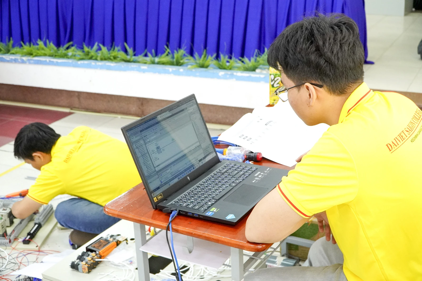 "ĐỘ" CHỈNH CHỨ KO "ĐỘ" CHƠI: NGÀNH THI “ĐIỀU KHIỂN TỰ ĐỘNG” DVE LÊN SÀN THI GIỎI NGHỀ 2026 CẤP THÀNH PHỐ!