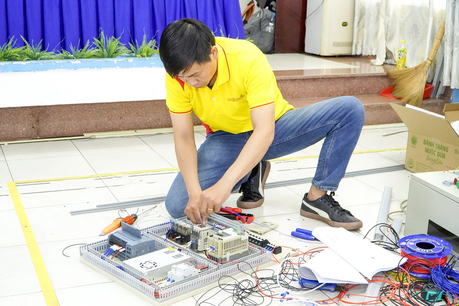 "ĐỘ" CHỈNH CHỨ KO "ĐỘ" CHƠI: NGÀNH THI “ĐIỀU KHIỂN TỰ ĐỘNG” DVE LÊN SÀN THI GIỎI NGHỀ 2026 CẤP THÀNH PHỐ!