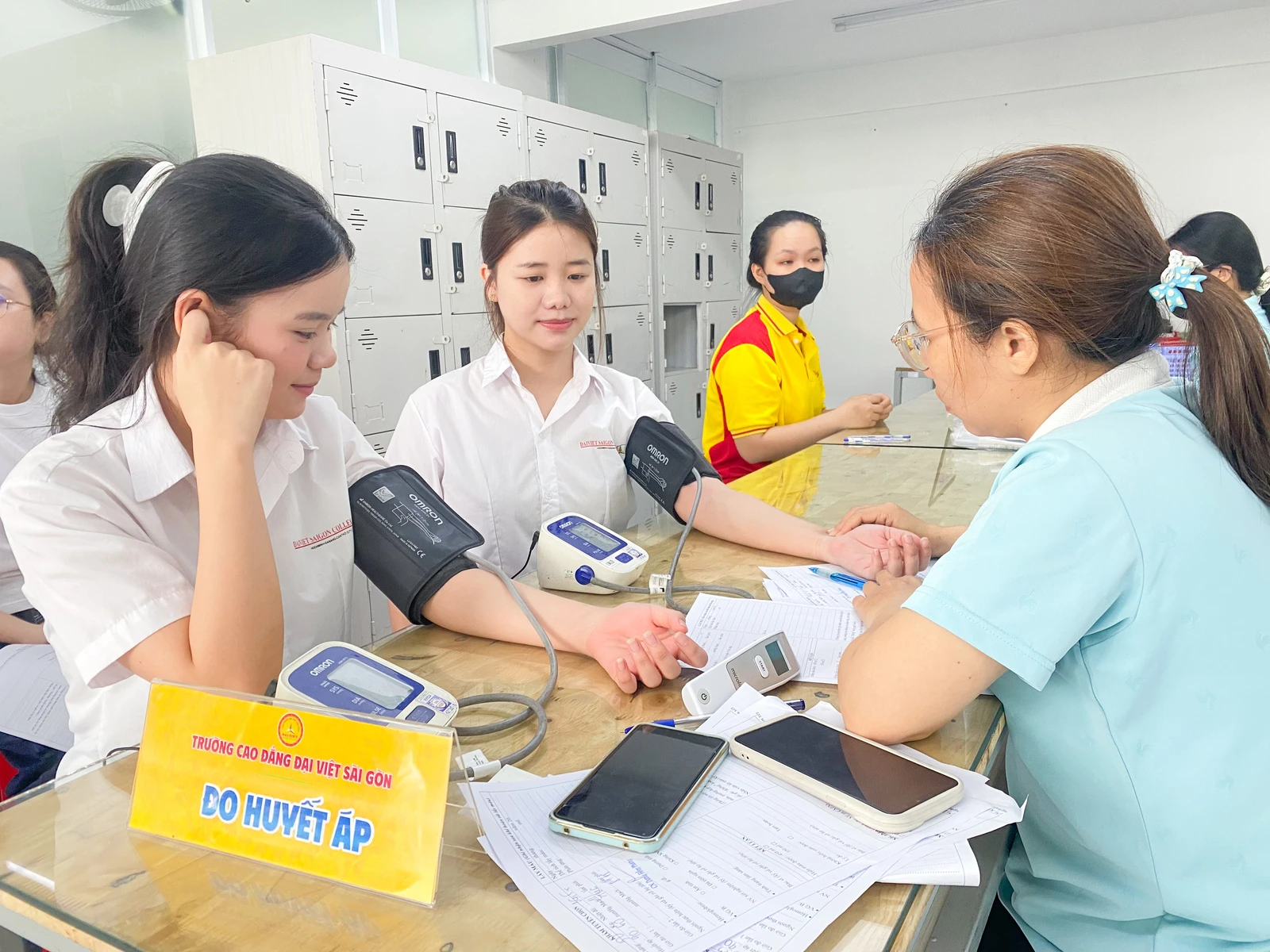 GIỌT MÁU NGHĨA TÌNH ĐẠI VIỆT” GIỌT MÁU CHO ĐI - CUỘC ĐỜI Ở LẠI