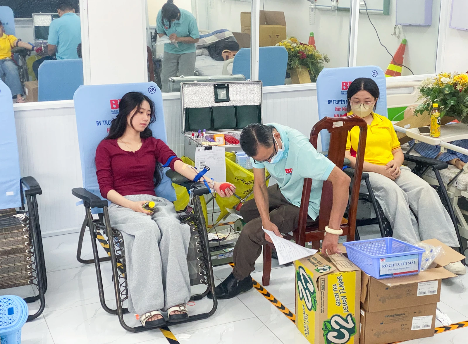 GIỌT MÁU NGHĨA TÌNH ĐẠI VIỆT” GIỌT MÁU CHO ĐI - CUỘC ĐỜI Ở LẠI