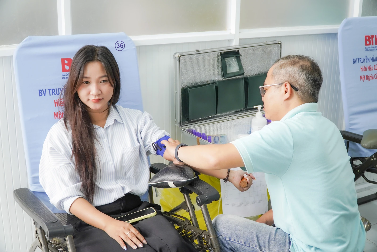 GIỌT MÁU NGHĨA TÌNH ĐẠI VIỆT” GIỌT MÁU CHO ĐI - CUỘC ĐỜI Ở LẠI