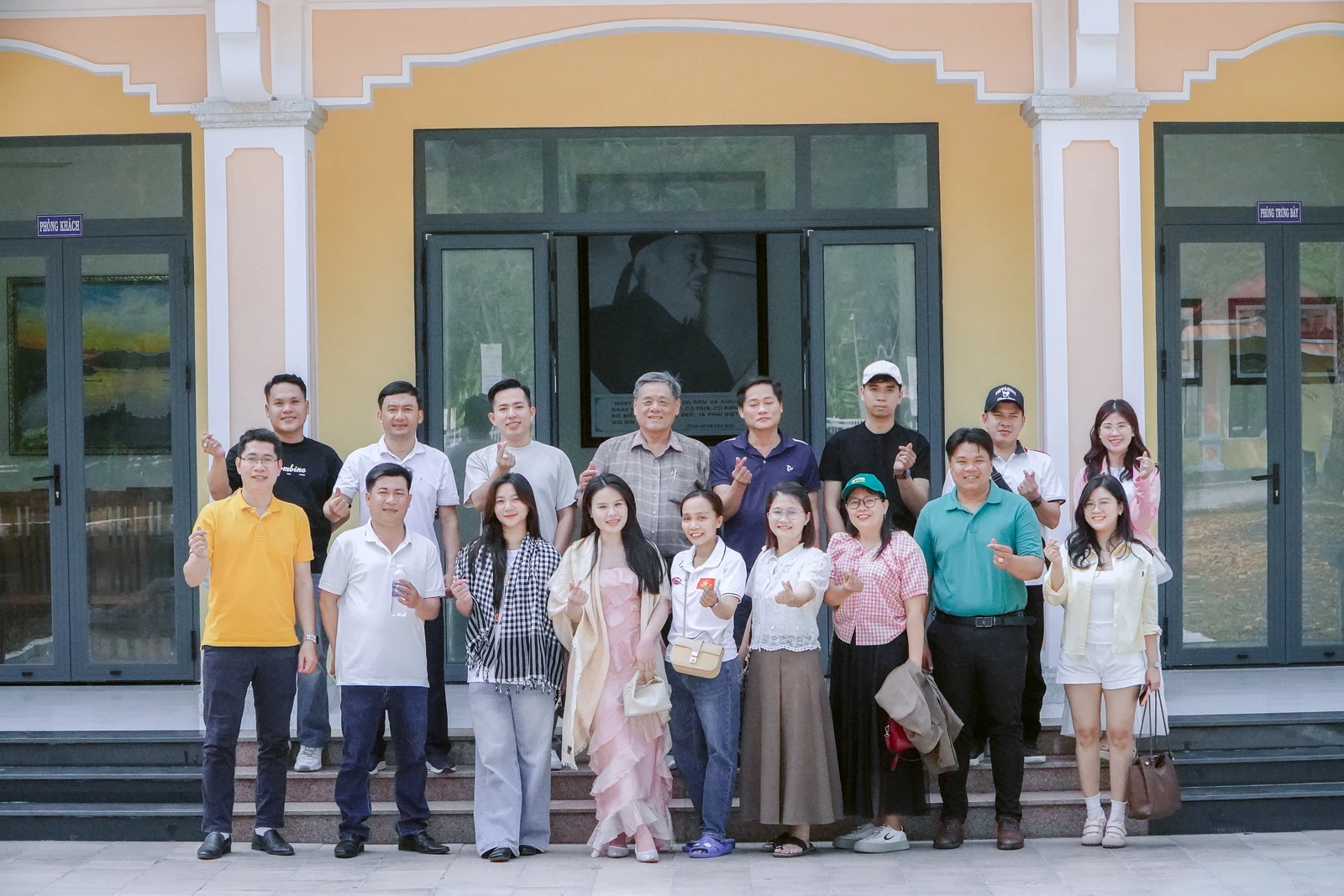 HÀNH TRÌNH VỀ ĐỊA CHỈ ĐỎ: VŨNG RÔ - HUYỀN THOẠI NHỮNG CON TÀU KHÔNG SỐ