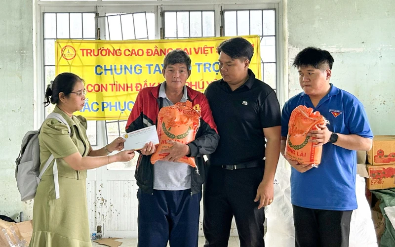 HÀNH TRÌNH YÊU THƯƠNG TẠI XÃ HÒA XUÂN – NƠI TRAO GỬI NIỀM TIN GIỮA BÃO LŨ