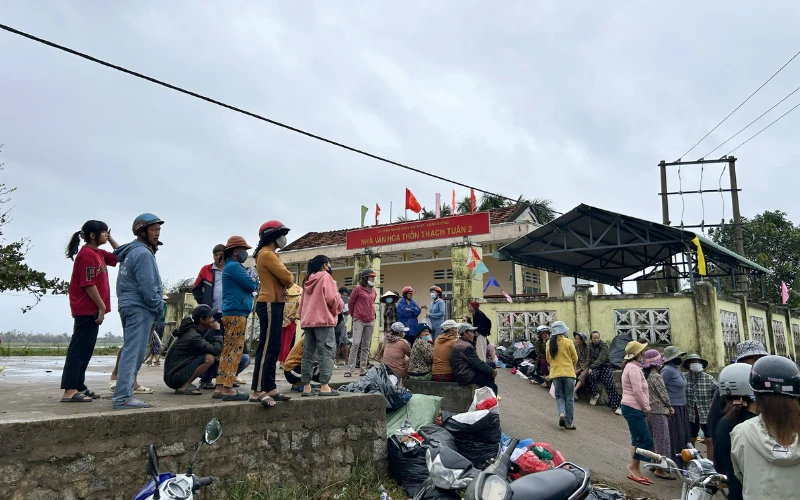 HÀNH TRÌNH YÊU THƯƠNG TẠI XÃ HÒA XUÂN – NƠI TRAO GỬI NIỀM TIN GIỮA BÃO LŨ